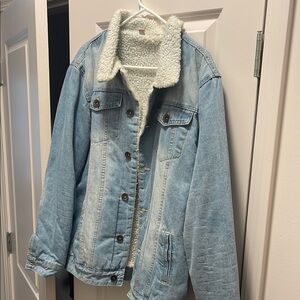 Men’s Light Blue Sherpa-Lined Denim Jacket